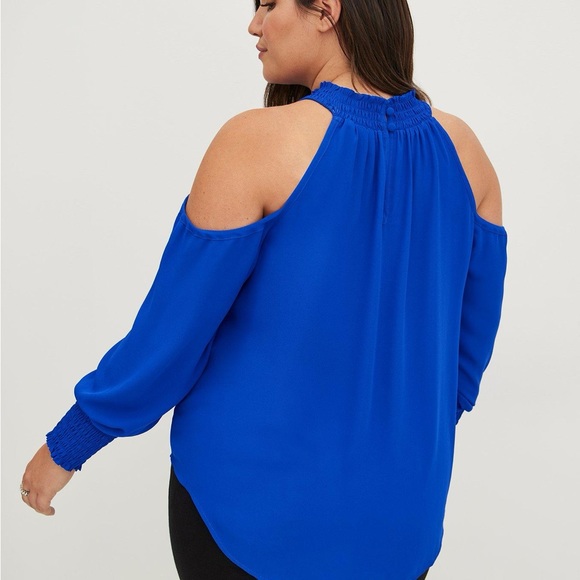 Torrid Georgette Smocked Neck Cold Shoulder Blouse Blue Women’s Plus Sz 5X - Picture 4 of 8